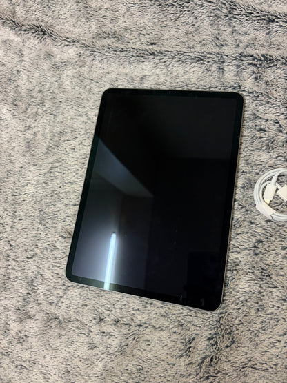 Apple iPad Pro 11 inch 3nd Gen (M1-2021) - 256gb WiFi/Cellular - Minor Fault.