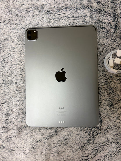 Apple iPad Pro 11 inch 3nd Gen (M1-2021) - 256gb WiFi/Cellular - Minor Fault.