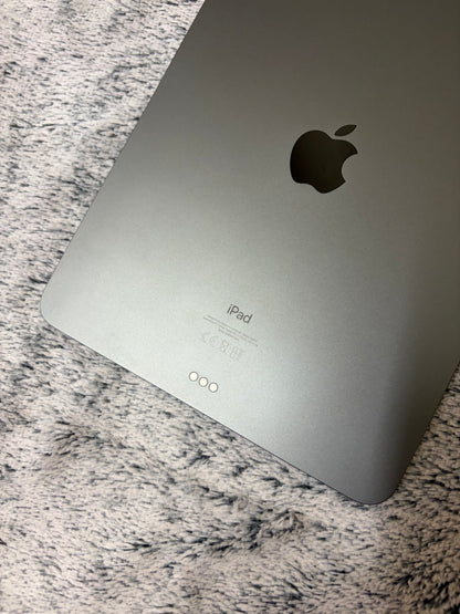 Apple iPad Pro 11 inch 3nd Gen (M1-2021) - 256gb WiFi/Cellular - Minor Fault.