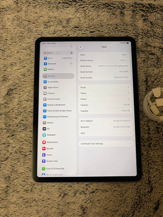 Apple iPad Pro 11 inch 2nd Gen (2020) - 128gb WiFi - Fully Working.