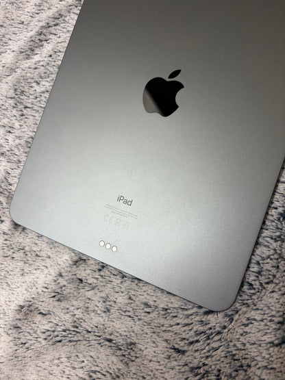 Apple iPad Pro 11 inch 2nd Gen (2020) - 128gb WiFi - Fully Working.