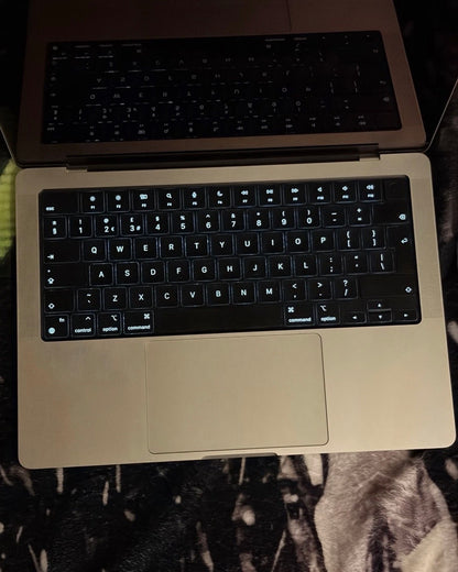 Apple Macbook Pro 14 inch 2023 - M2 MAX, 32gb RAM, 1TB SSD - MDM Bypassed.