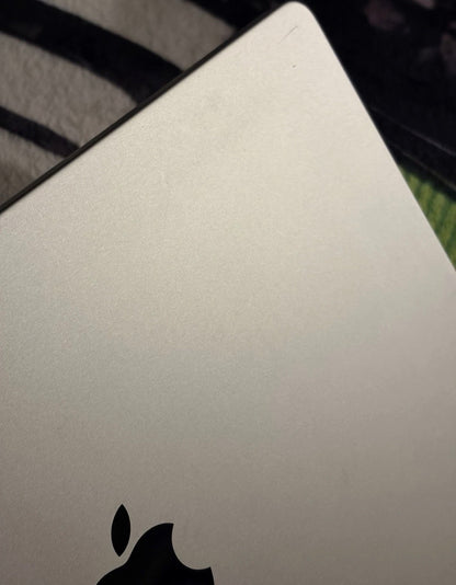 Apple Macbook Pro 14 inch 2023 - M2 MAX, 32gb RAM, 1TB SSD - MDM Bypassed.