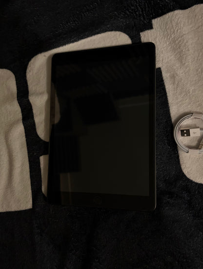 Apple iPad 9th Generation 64gb WiFi/Cellular (Unlocked) - MDM Bypassed.