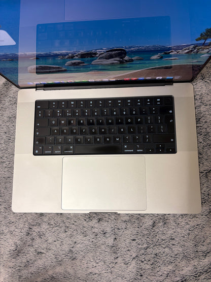 Apple Macbook Pro 16 inch 2023 - M2 Pro, 32gb RAM, 512gb SSD - Fully Working!