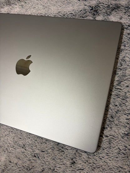 Apple Macbook Pro 16 inch 2023 - M2 Pro, 32gb RAM, 512gb SSD - Fully Working!