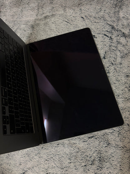 Apple Macbook Air 15 inch 2023 - M3, 16gb RAM, 512gb SSD - MDM Bypassed.
