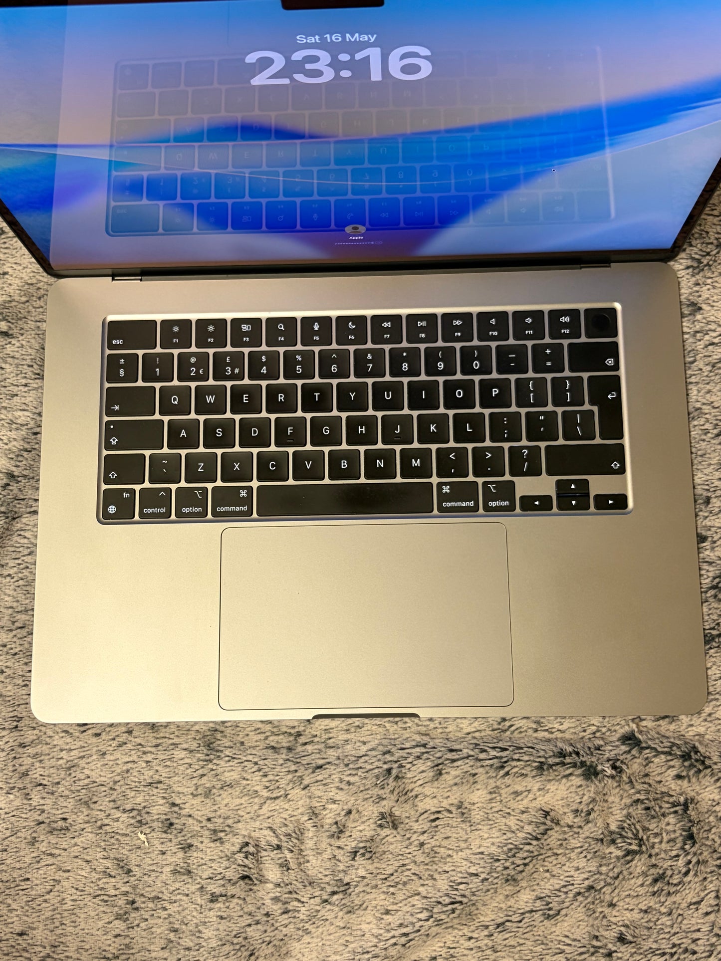 Apple Macbook Air 15 inch 2023 - M3, 16gb RAM, 512gb SSD - MDM Bypassed.