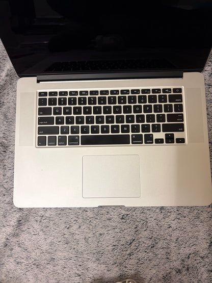 Apple Macbook Pro 15 inch 2014 - i7, 16gb RAM, 512gb SSD - Needs Repair.