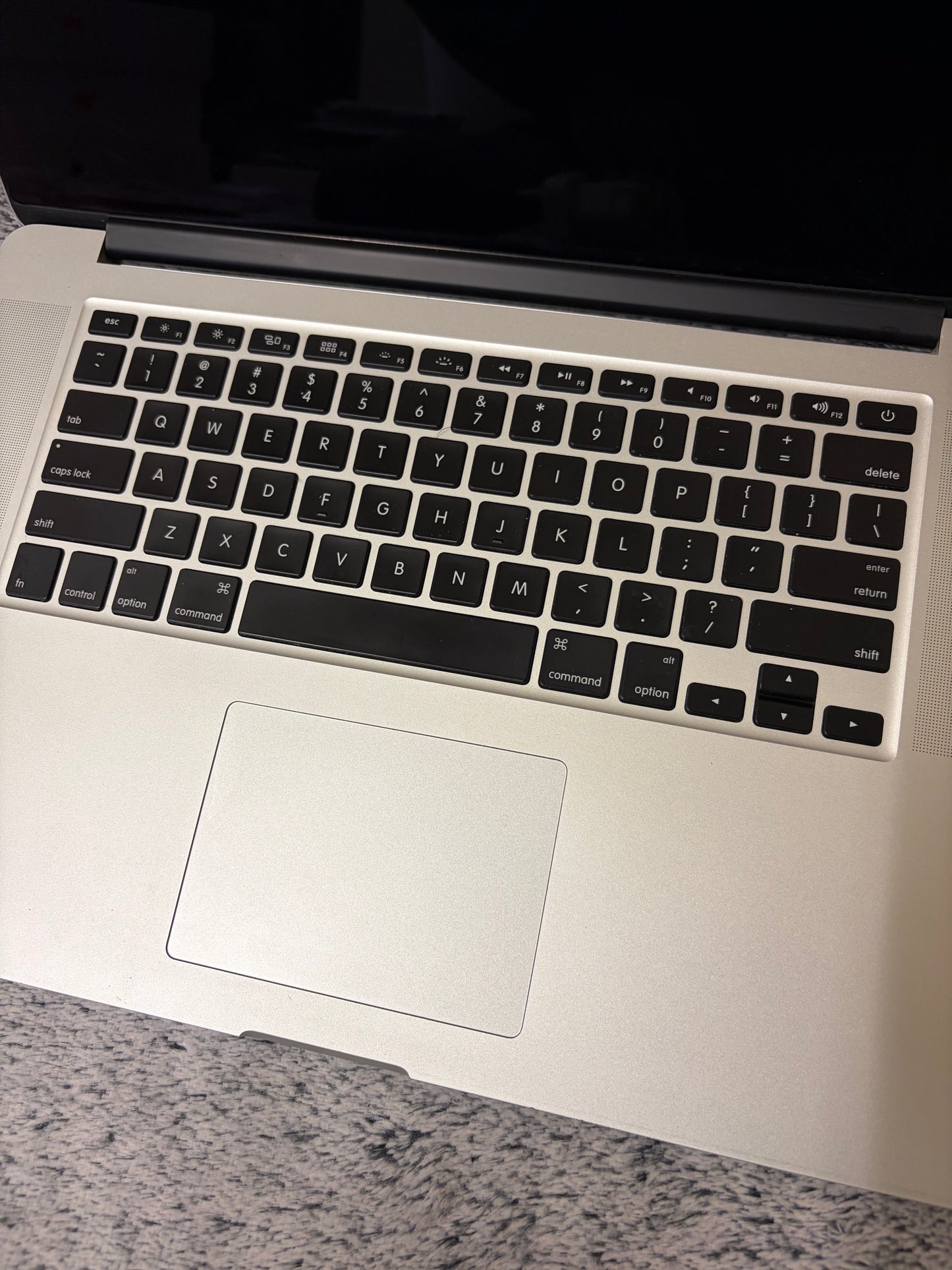 Apple Macbook Pro 15 inch 2014 - i7, 16gb RAM, 512gb SSD - Needs Repair.