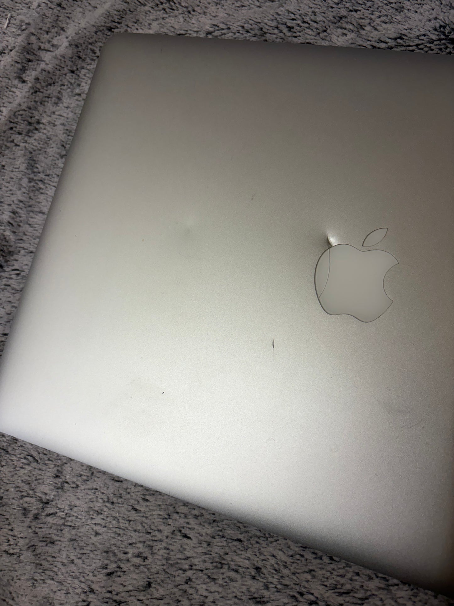 Apple Macbook Pro 15 inch 2014 - i7, 16gb RAM, 512gb SSD - Needs Repair.