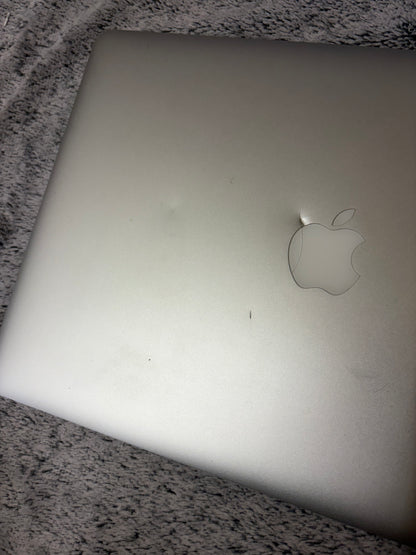 Apple Macbook Pro 15 inch 2014 - i7, 16gb RAM, 512gb SSD - Needs Repair.