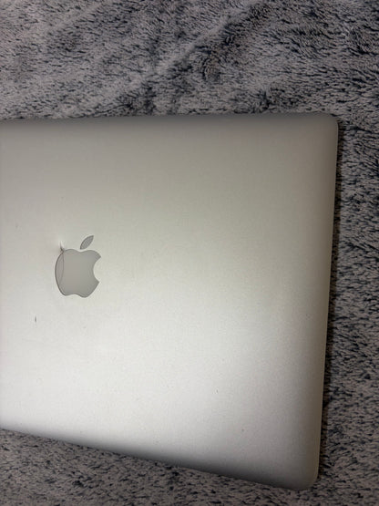 Apple Macbook Pro 15 inch 2014 - i7, 16gb RAM, 512gb SSD - Needs Repair.