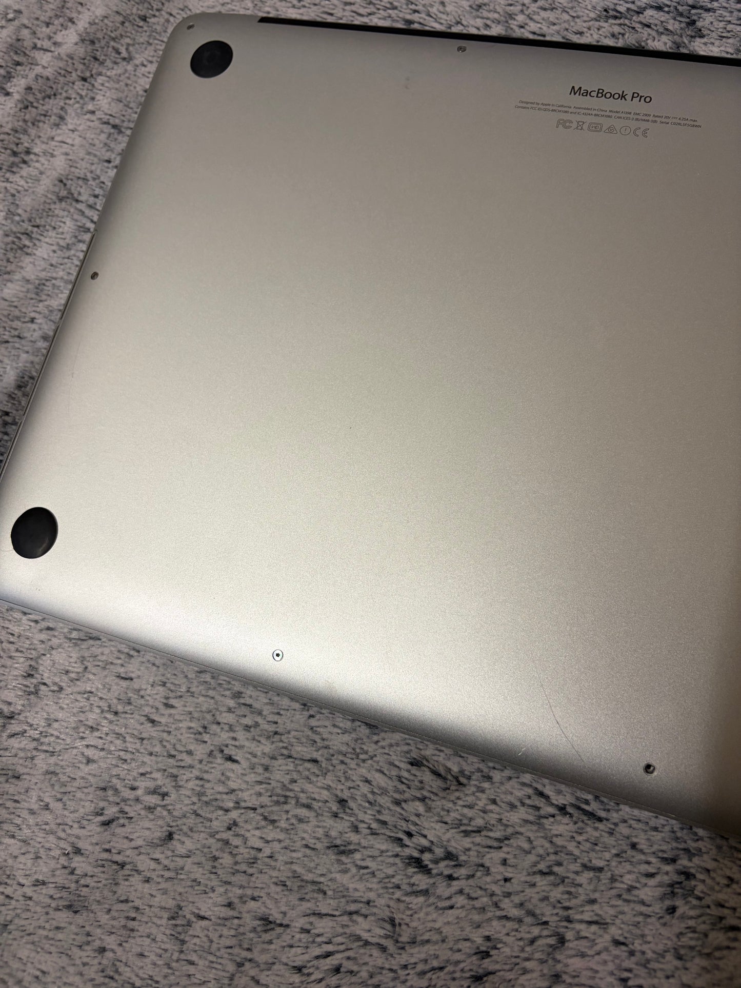 Apple Macbook Pro 15 inch 2014 - i7, 16gb RAM, 512gb SSD - Needs Repair.