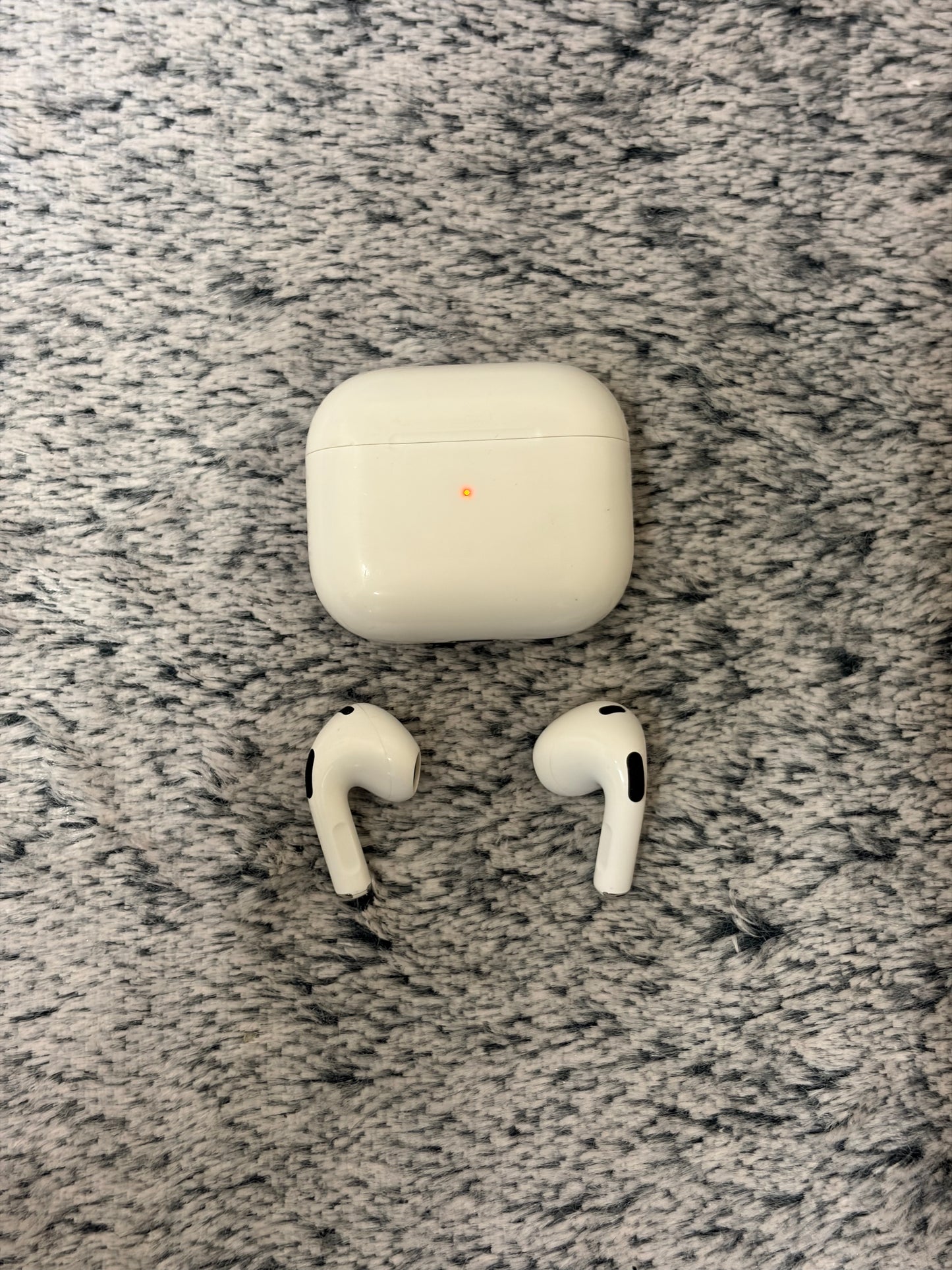Apple AirPods 3rd Generation - FAULTY