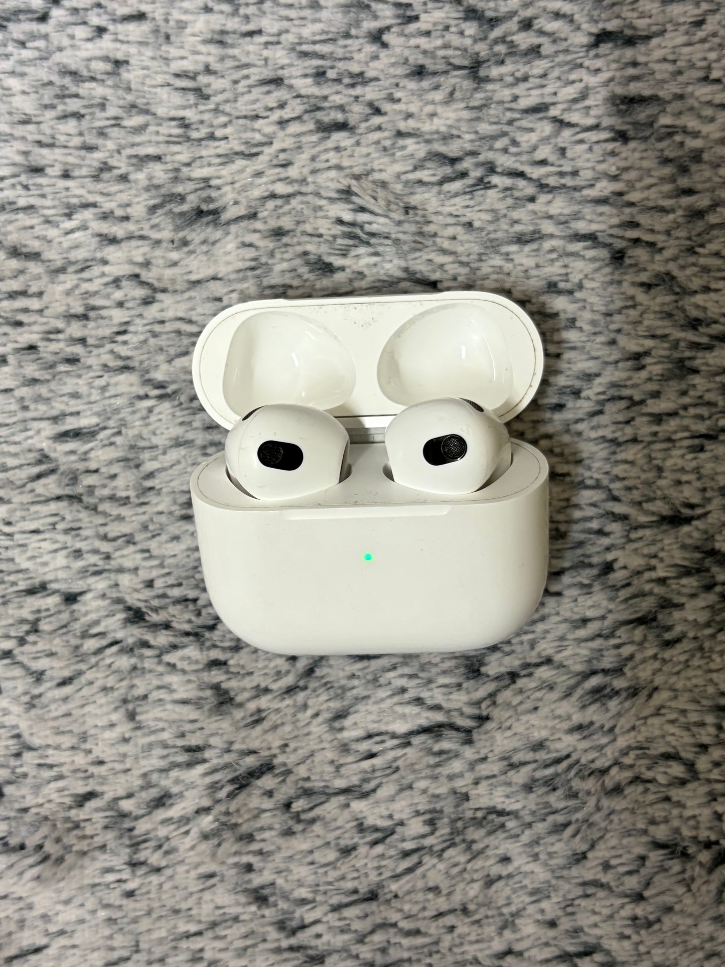 Apple AirPods 3rd Generation - FAULTY