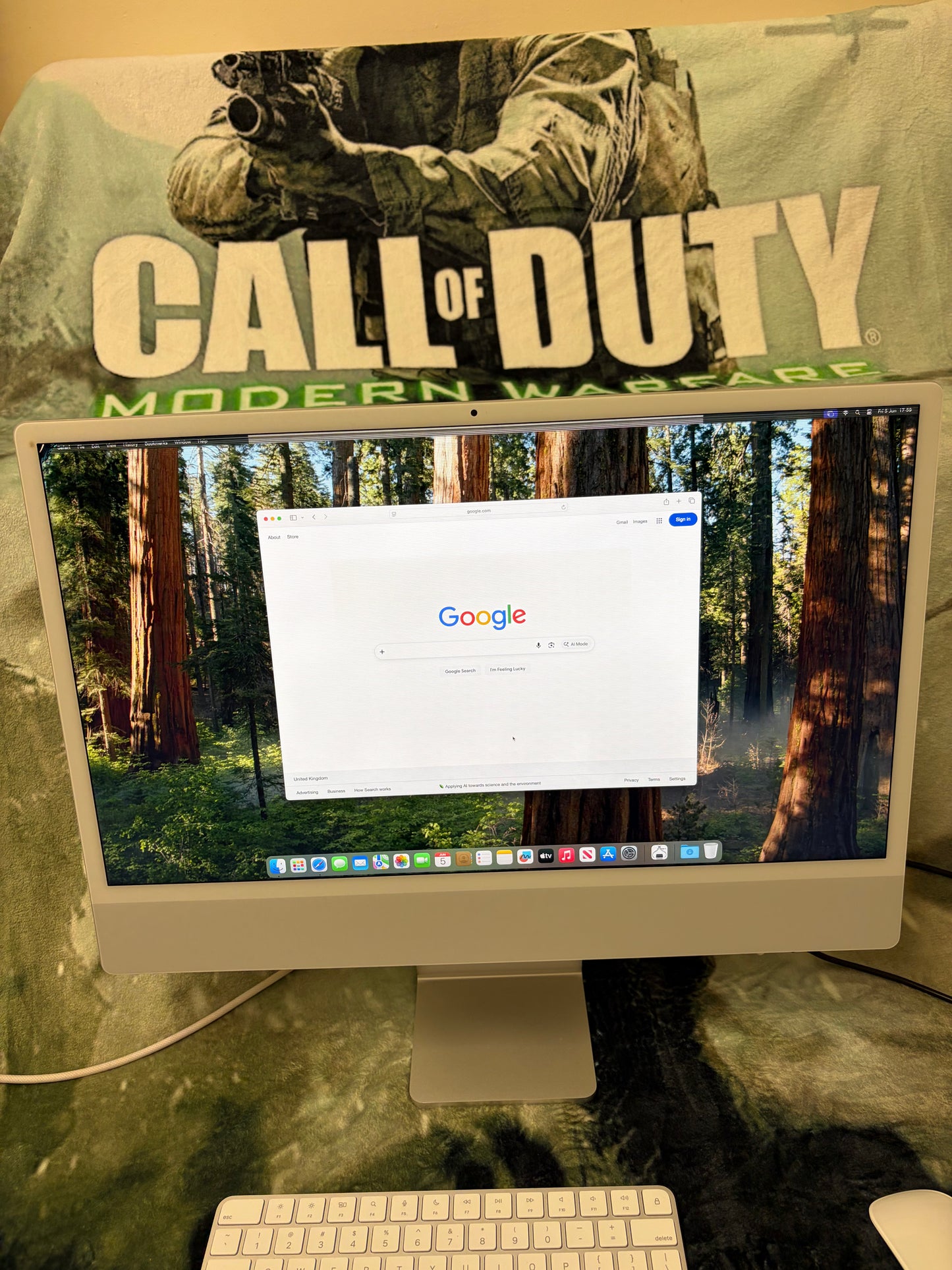 Apple iMac 24 inch M1 (2021) - 16gb RAM, 512gb SSD (Damaged Screen)