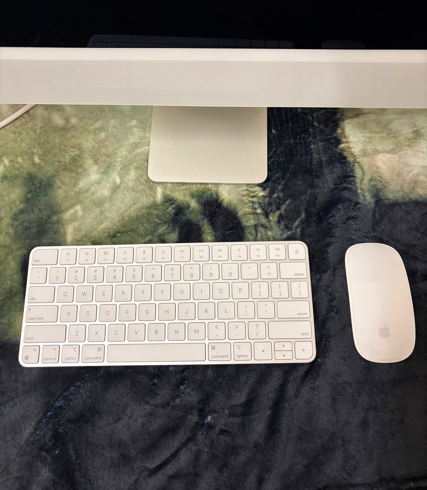 Apple iMac 24 inch M1 (2021) - 16gb RAM, 512gb SSD (Damaged Screen)