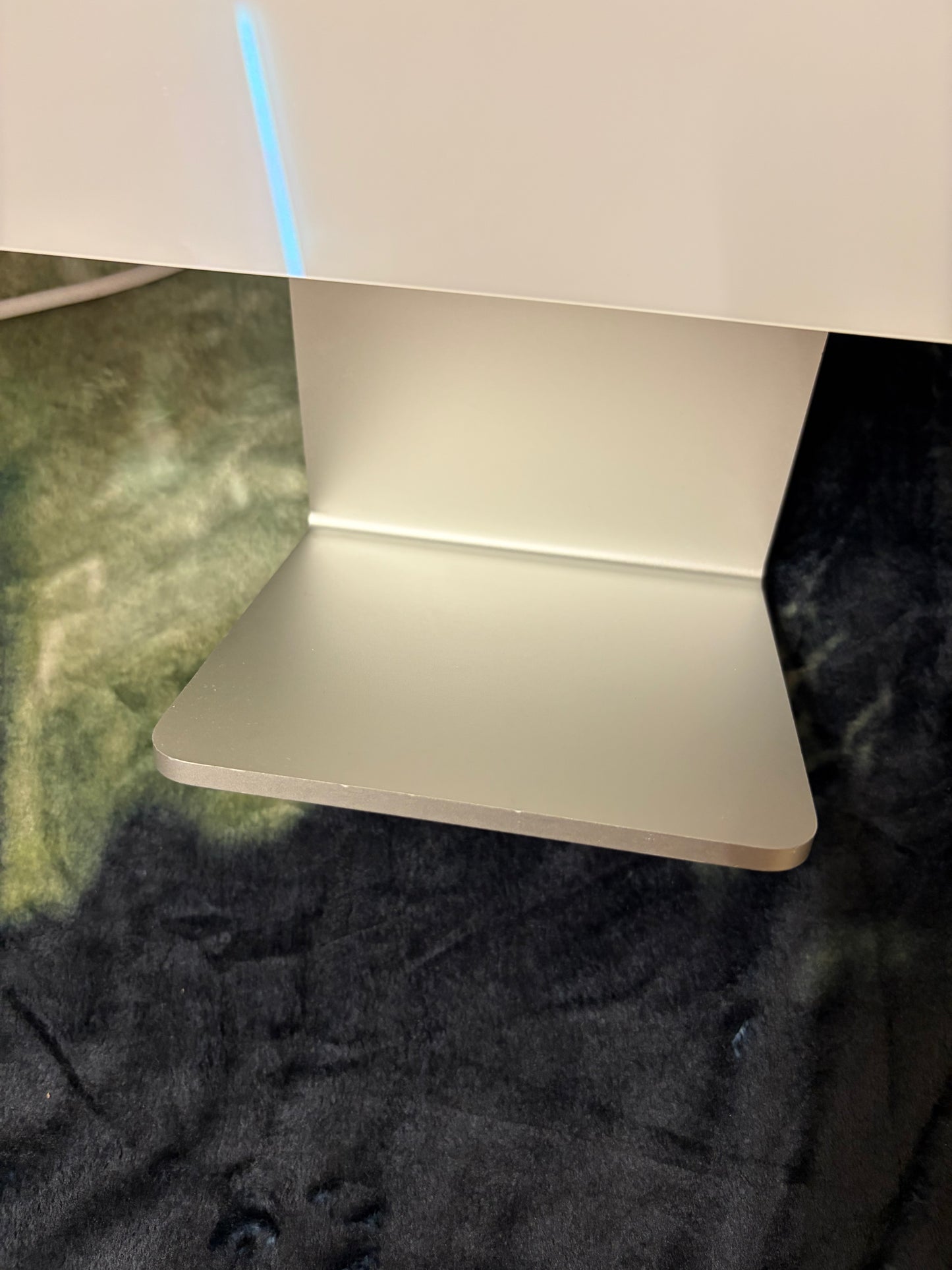Apple iMac 24 inch M1 (2021) - 16gb RAM, 512gb SSD (Damaged Screen)