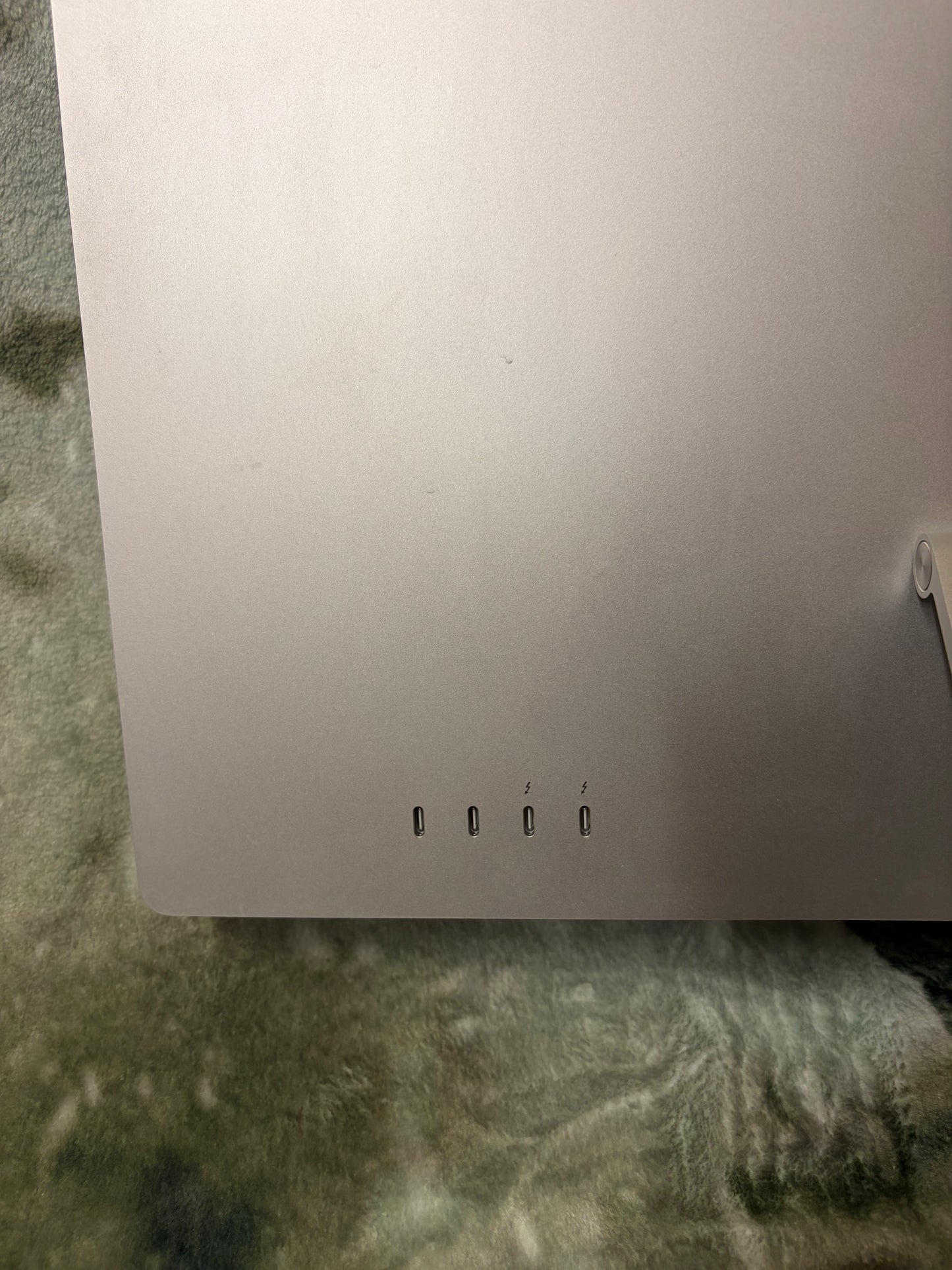 Apple iMac 24 inch M1 (2021) - 16gb RAM, 512gb SSD (Damaged Screen)