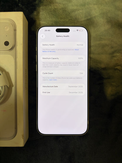 Apple iPhone 17 Pro Max - Silver - 256gb (Unlocked) BOXED!