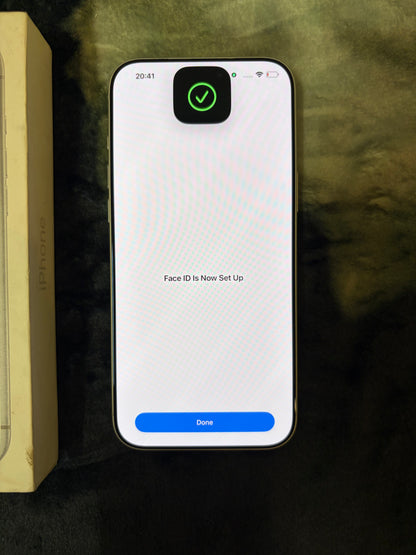 Apple iPhone 17 Pro Max - Silver - 256gb (Unlocked) BOXED!