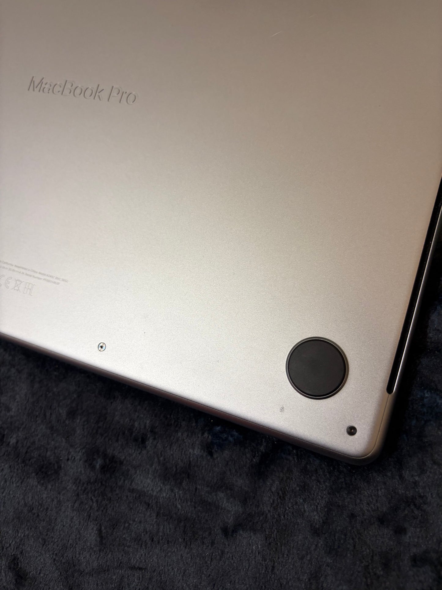 Apple Macbook Pro 14 Inch M1/2 Pro 2021/2023 - iCloud Locked. Good For Parts!