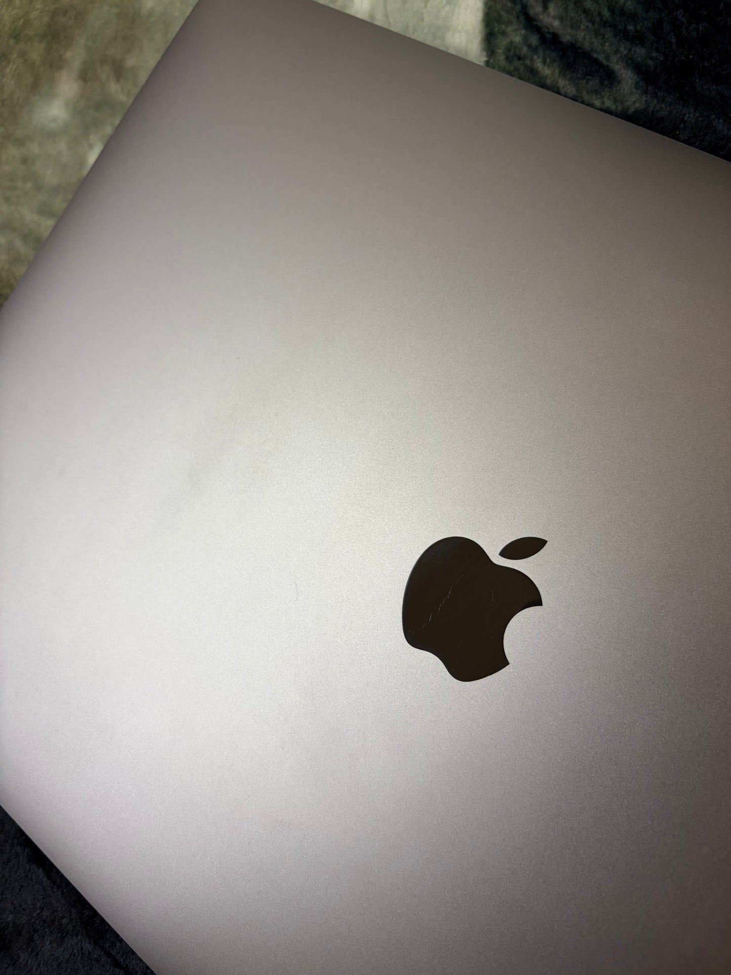 Apple Macbook Pro 16 Inch 2019 - iCloud Locked. Good For Parts!
