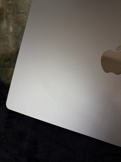 Apple Macbook Air 15 Inch M3/4 (2024/2025) Sky Blue - Screen/Keyboard ONLY. Fully Working.
