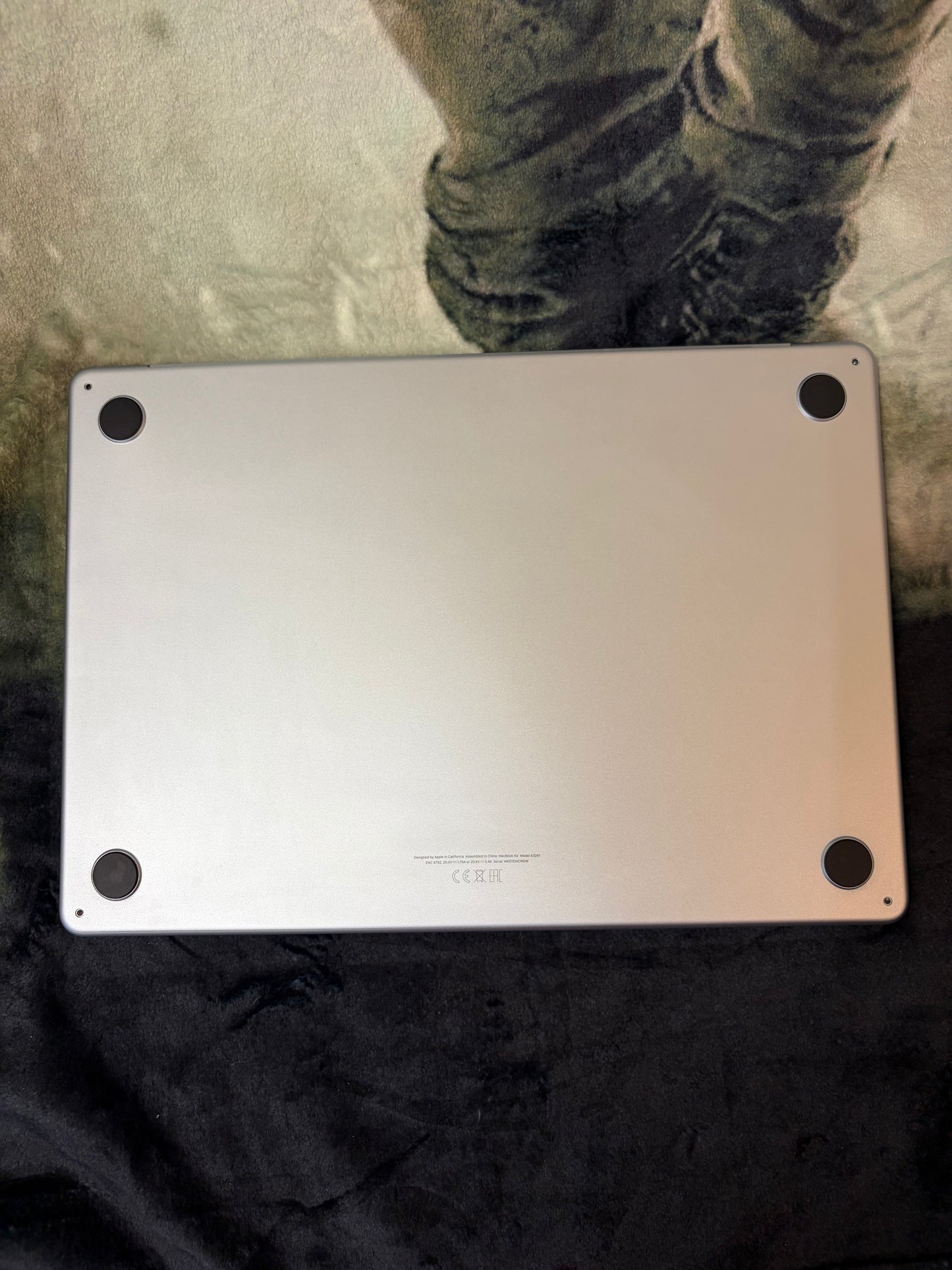 Apple Macbook Air 15 Inch M3/4 (2024/2025) Sky Blue - Screen/Keyboard ONLY. Fully Working.