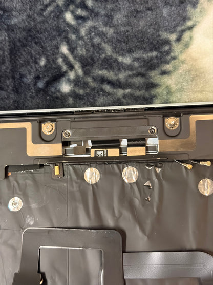 Apple Macbook Air 15 Inch M3/4 (2024/2025) Sky Blue - Screen/Keyboard ONLY. Fully Working.