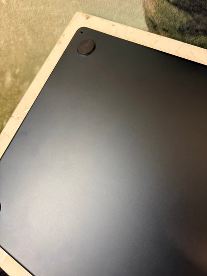 Apple Macbook Air 15 Inch M4 (2025) - Screen/Palmrest ONLY. Faulty