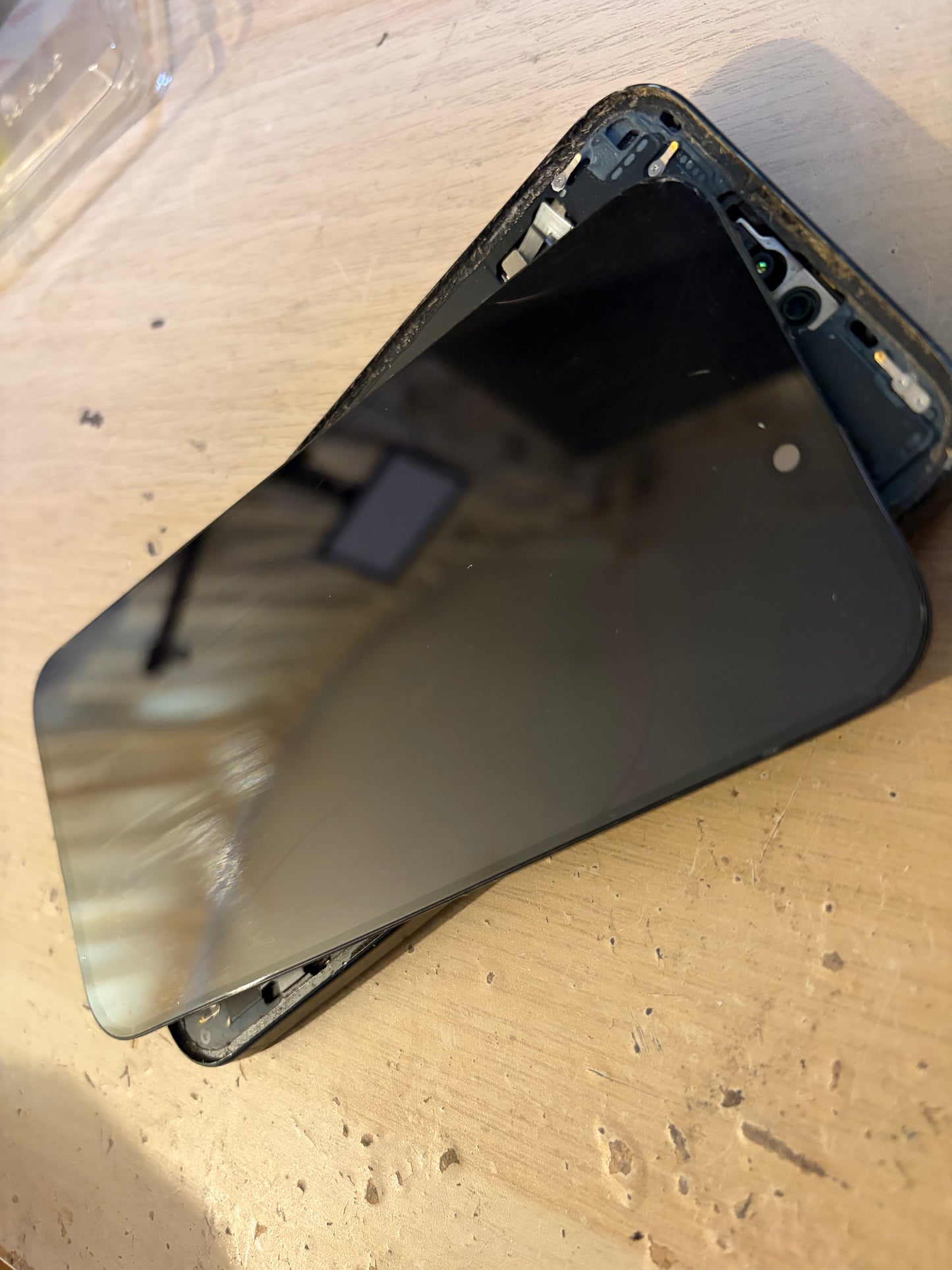 Apple iPhone 15 Plus Aftermarket Screen ONLY. WORKING / Cacked.
