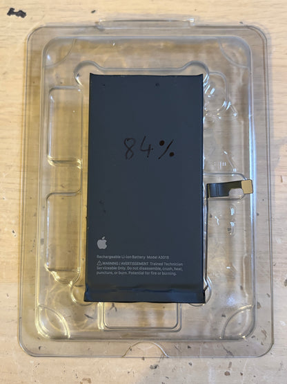 Apple iPhone 15 Battery - GENUINE replacement (84% Health)