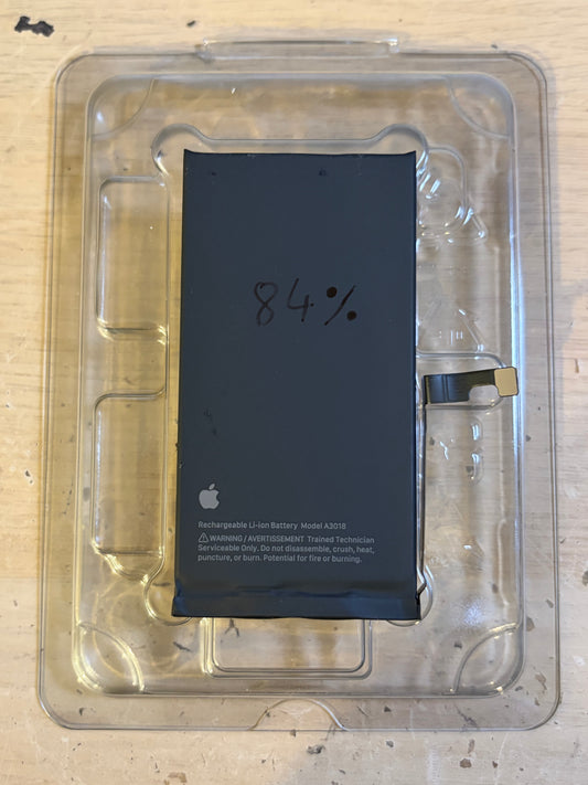 Apple iPhone 15 Battery - GENUINE replacement (84% Health)