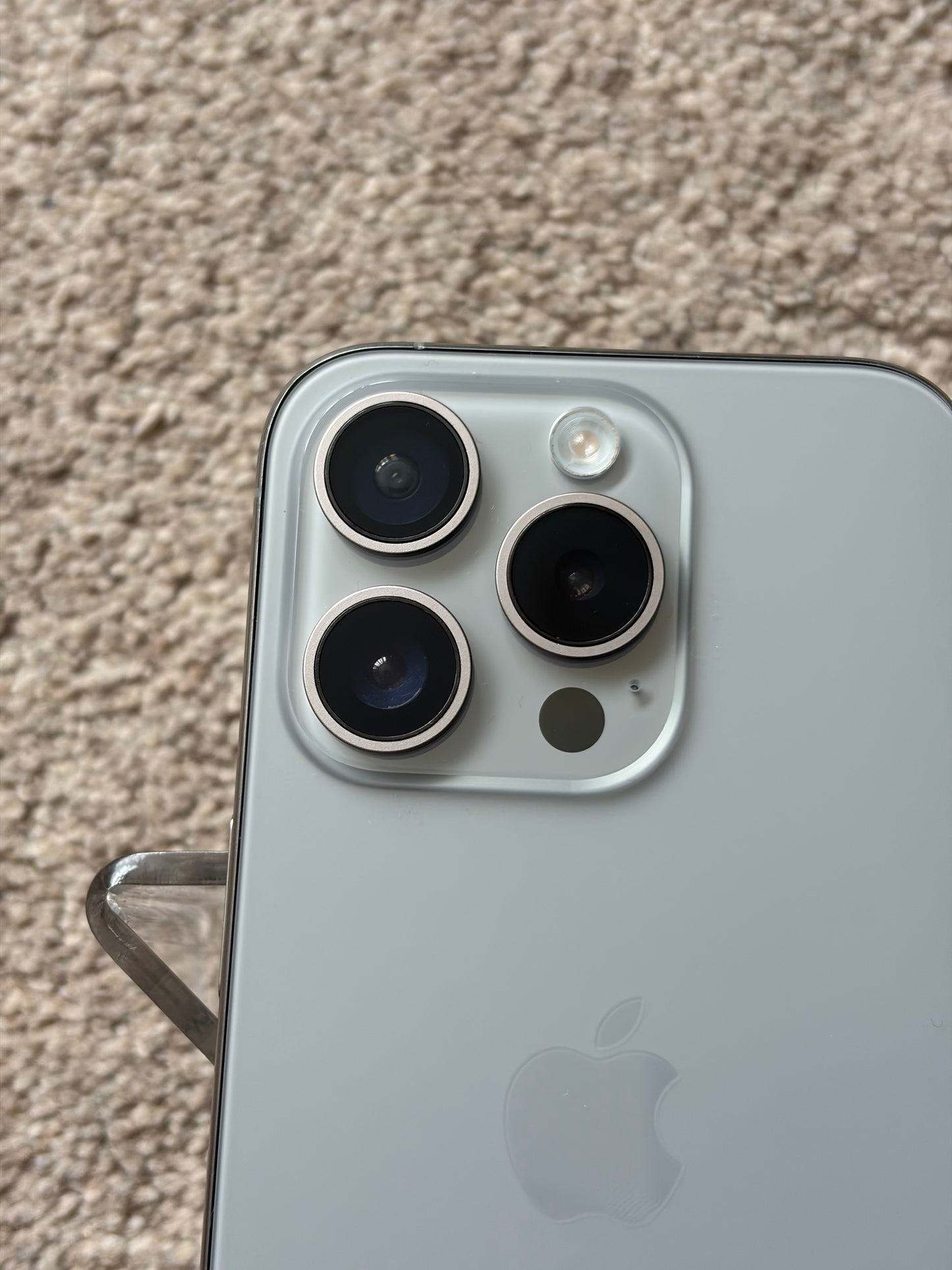 Apple iPhone 15 Pro - Grey - Baseband issue/Faulty.
