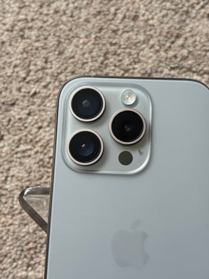 Apple iPhone 15 Pro - Grey - Baseband issue/Faulty.