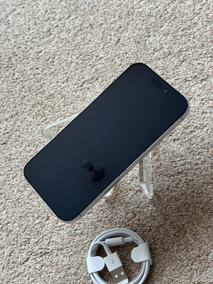 Apple iPhone 17 Pro - Silver - iCloud Locked/Faulty.