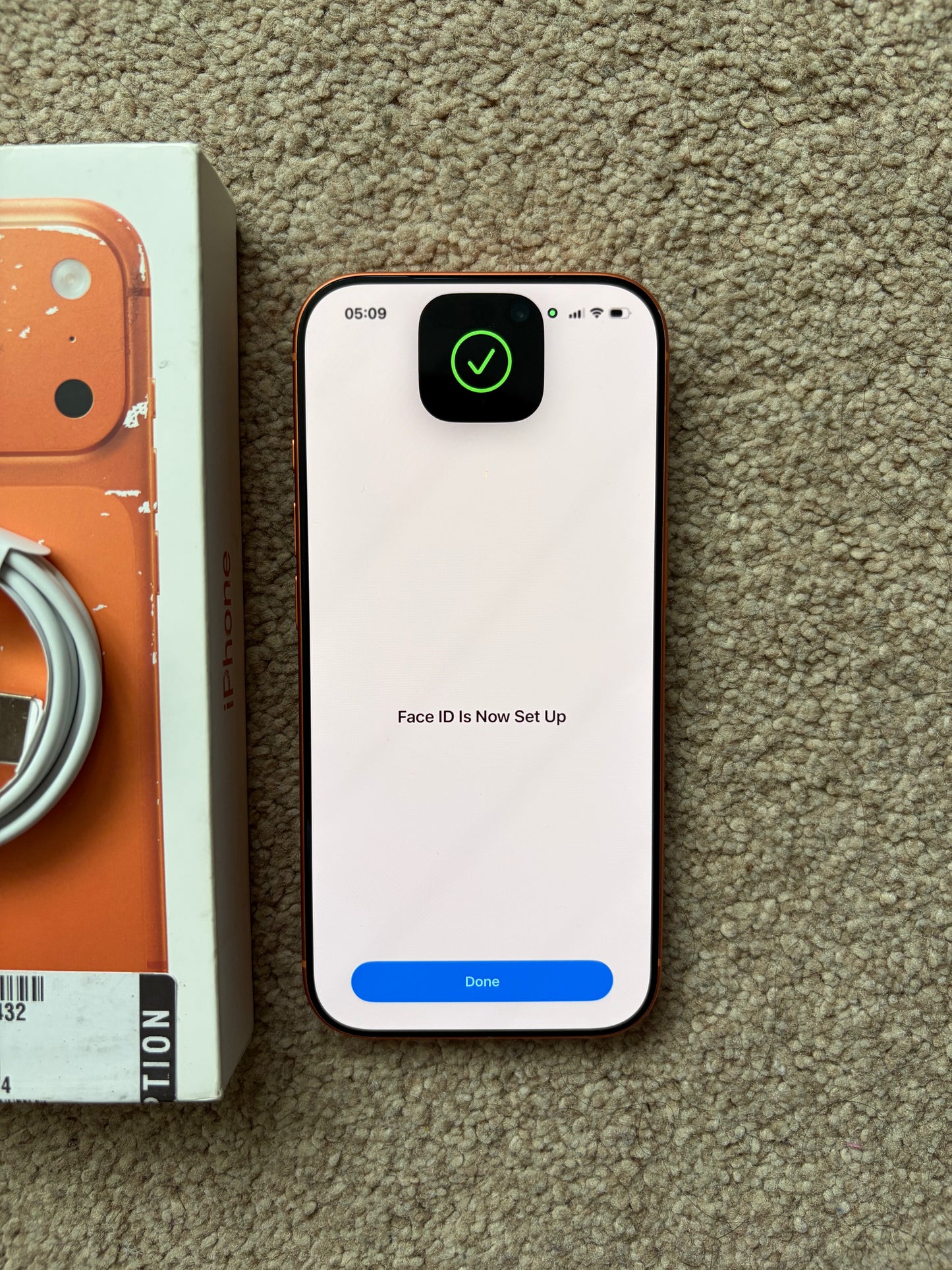 Apple iPhone 17 Pro Cosmic Orange 256gb (Unlocked) MINOR FAULT