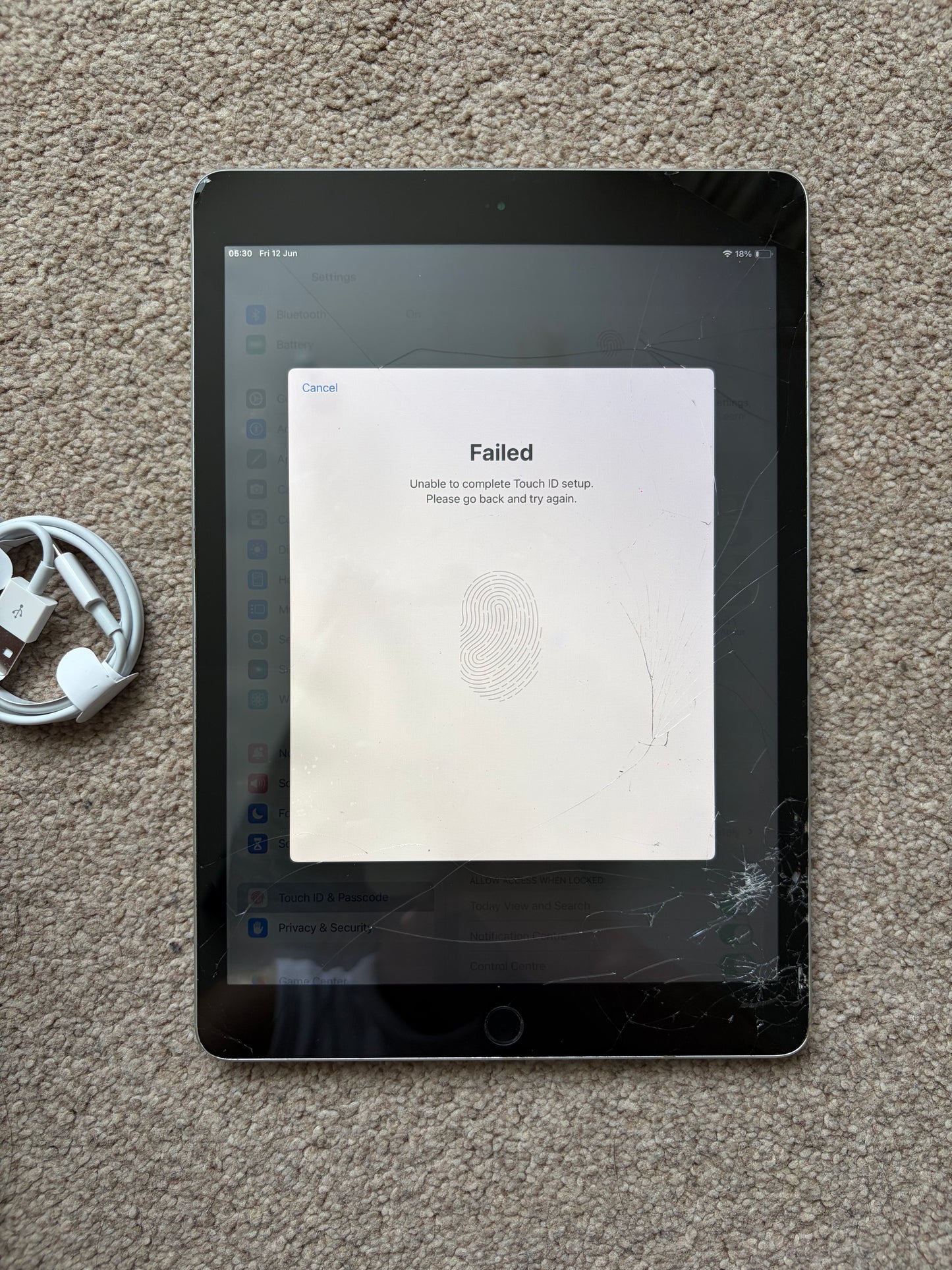 Apple iPad 9th Generation 64gb WiFi - Silver. FAULTY STOCK